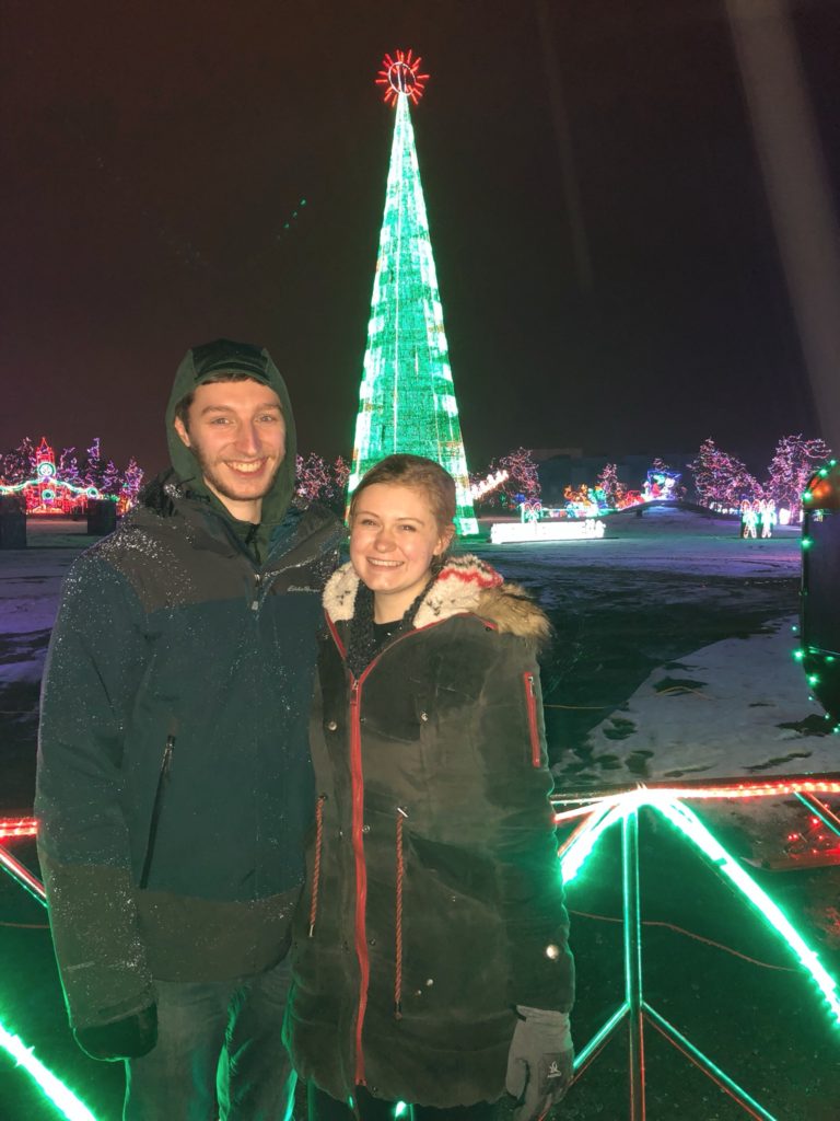 Dylan and Hannah at Bentelyville tree