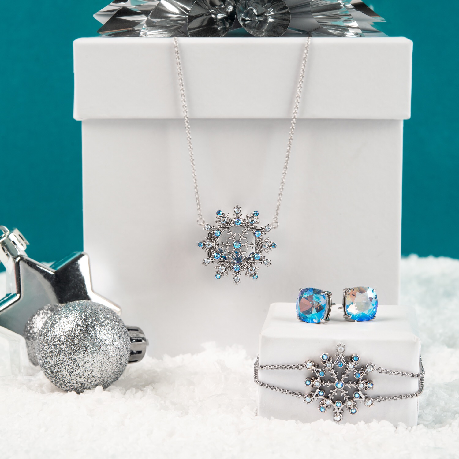 Charm Bracelets by Origami Owl Make the Perfect Gift! - Origami
